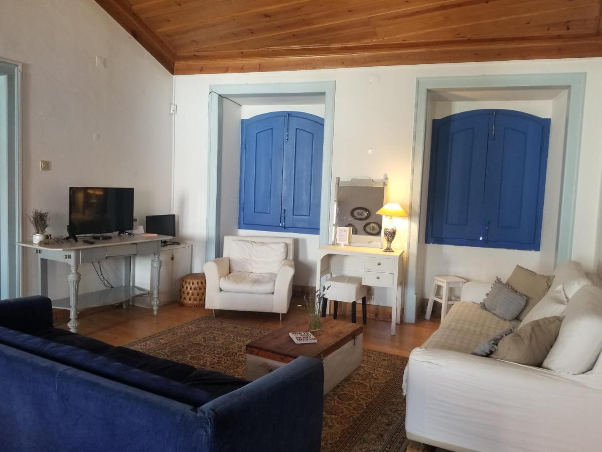 Azoia 10 - Hostel & Casas De Campo Azoia de Baixo 外观 照片